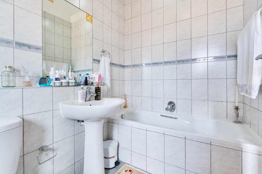 3 Bedroom Property for Sale in Century City Western Cape